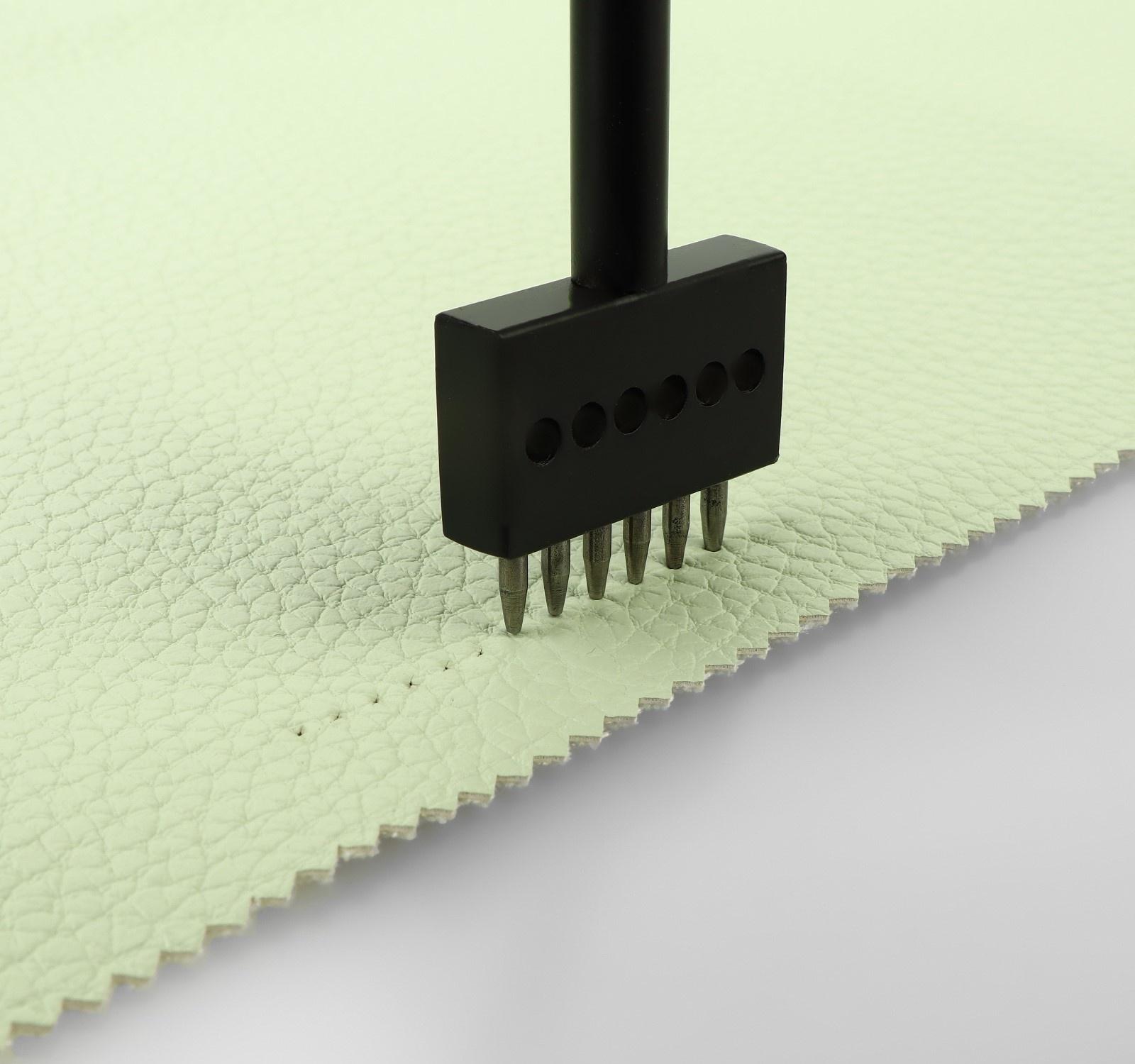 Доска-плита для пробойников и работы с кожей, 24 × 19 × 0,5 см, цвет белый