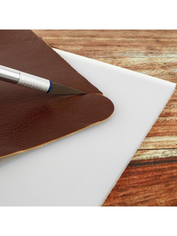 Доска-плита для пробойников и работы с кожей, 24 × 19 × 0,5 см, цвет белый