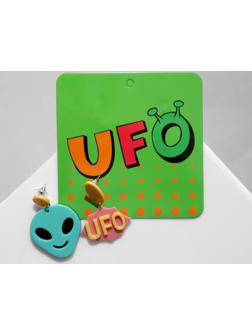 Серьги акрил UFO инопланетянин, цветные в серебре