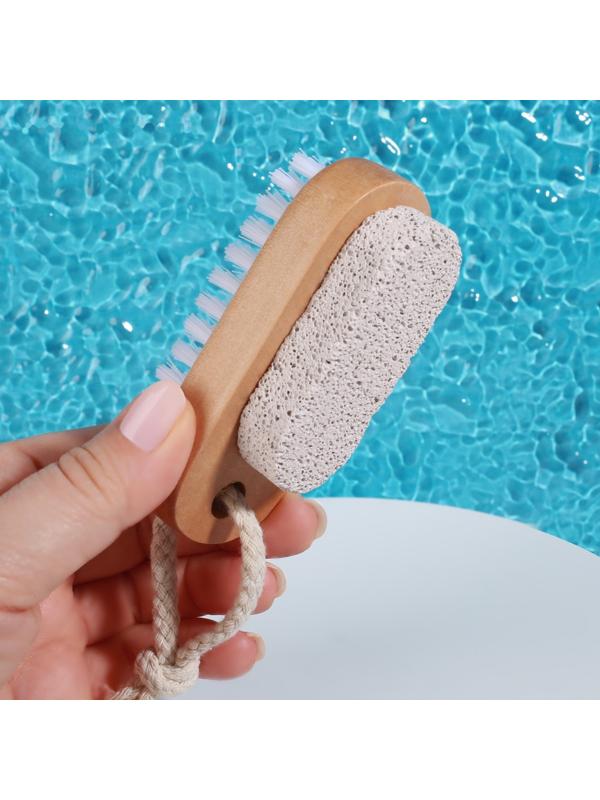 Пемза для педикюра с щёткой, с подвесом, искусственная щетина, 9,5 × 4 см, цвет коричневый