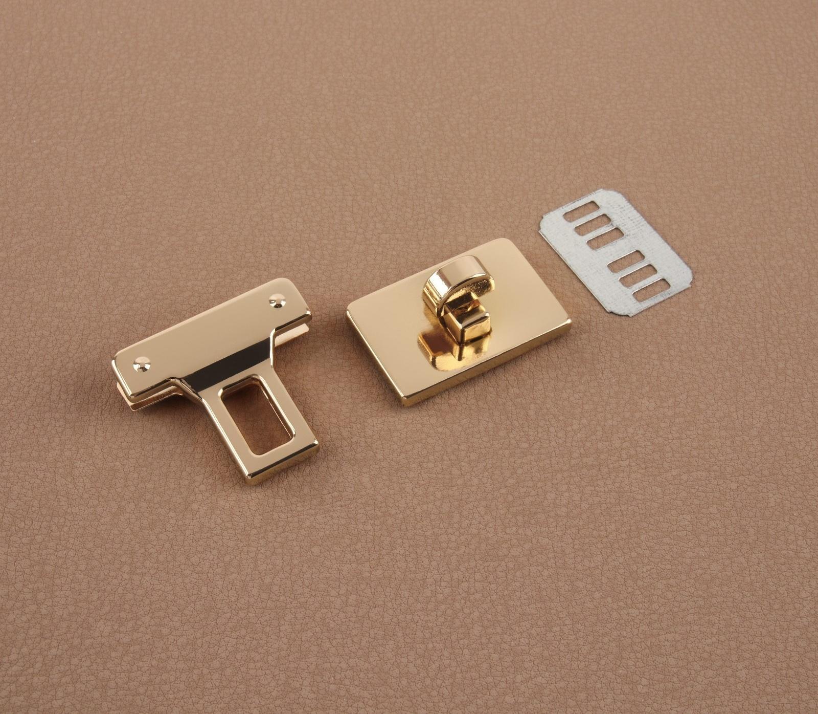 Застёжка для сумки, 3,3 × 3,3 см, цвет золотой