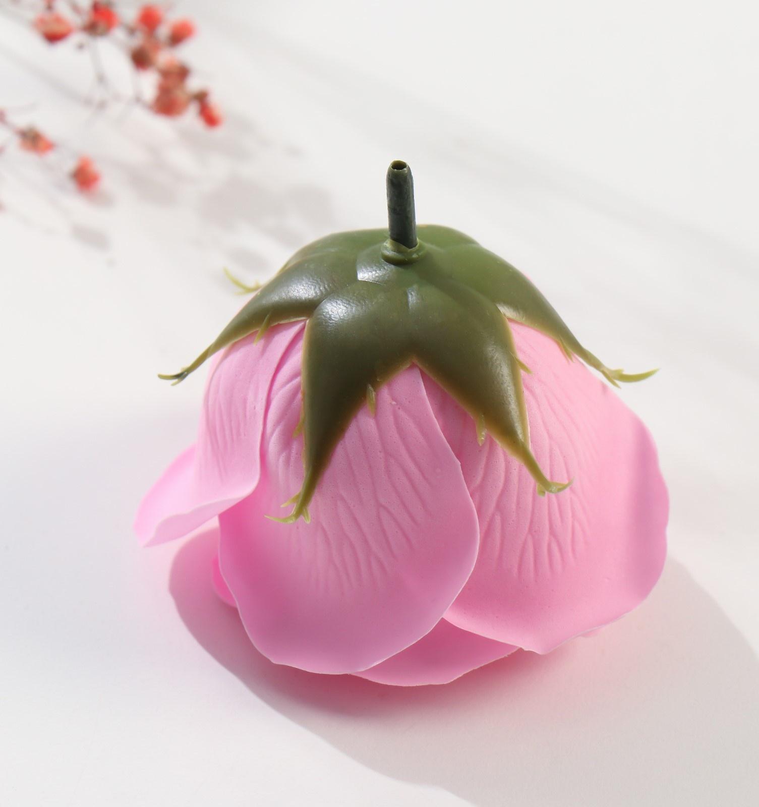 Мыльные лепестки 