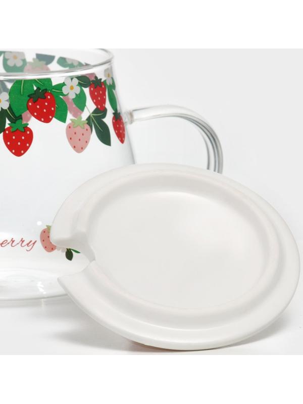 Кружка стеклянная с керамической крышкой и ложкой «Ягодка», 500 мл, 13×9,5×8,5 см