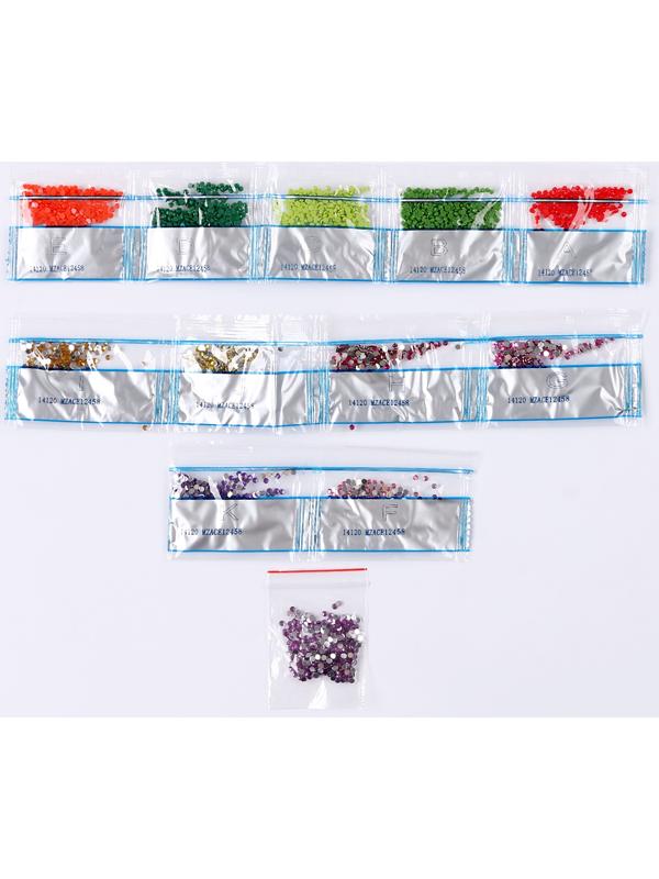 Алмазная вышивка «Цветы с бабочками в саду» интерьерный декор