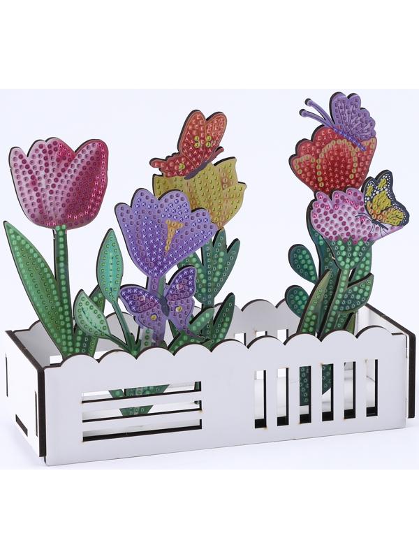 Алмазная вышивка «Цветы с бабочками в саду» интерьерный декор