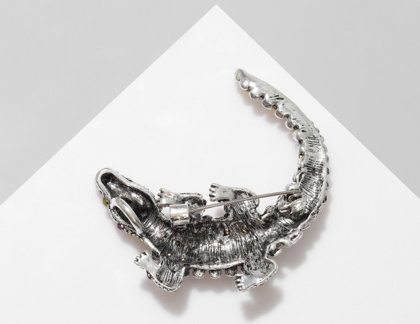 Брошь-кулон 