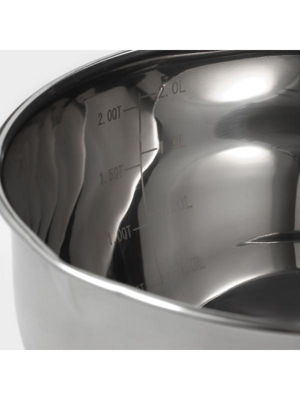 Миска из нержавеющей стали, 2 л, 22×19×11,5 см, с противоскользящим дном и мерной шкалой, силиконовая ручка