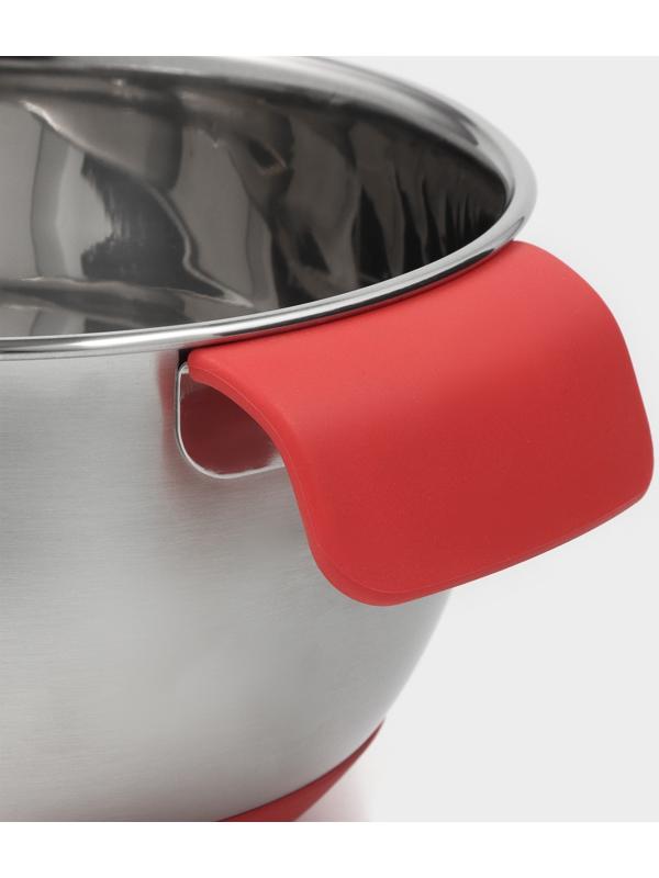 Миска из нержавеющей стали, 2 л, 22×19×11,5 см, с противоскользящим дном и мерной шкалой, силиконовая ручка