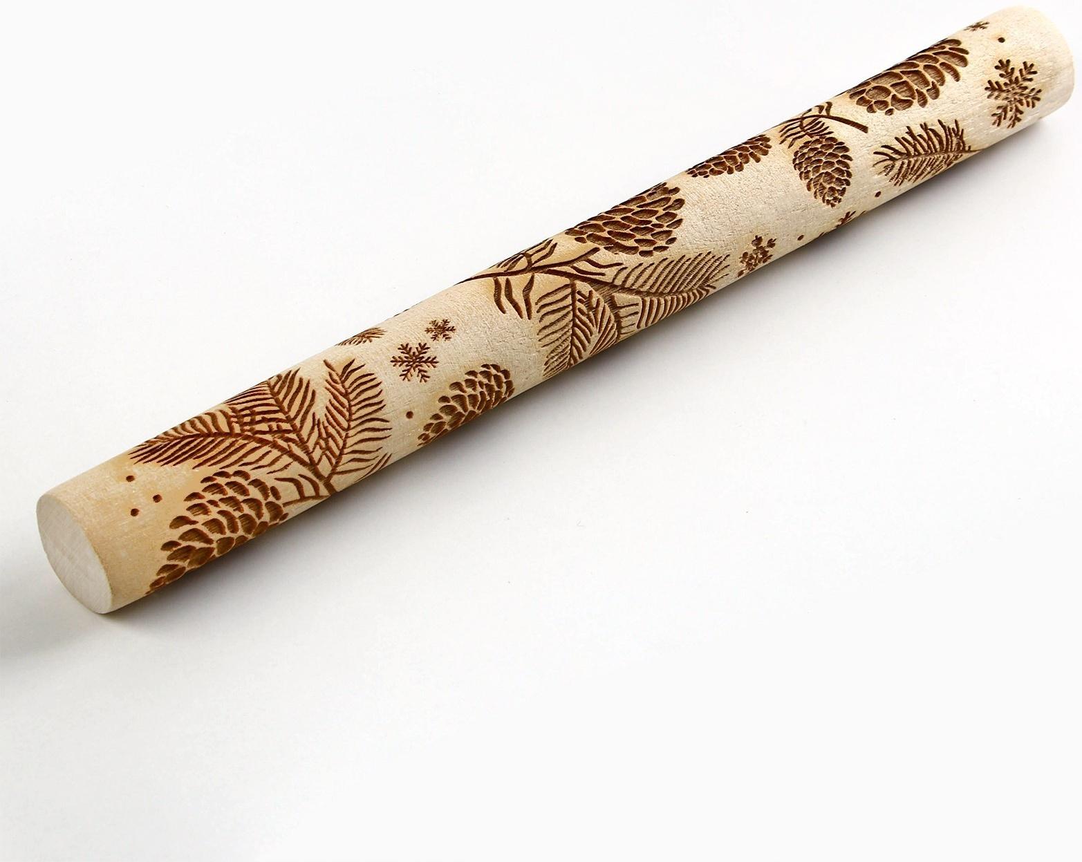 Скалка деревянная с узорами «Шишки» для выпечки, 30 см