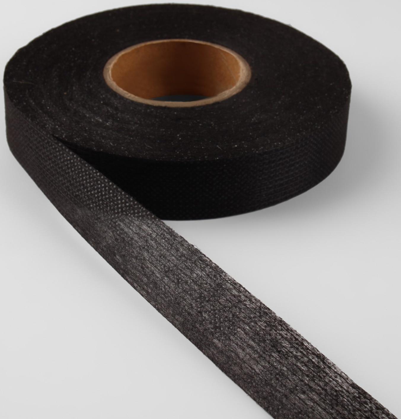 Лента клеевая нитепрошивная по долевой, 38г/кв.м, 20 мм × 50 м, цвет чёрный