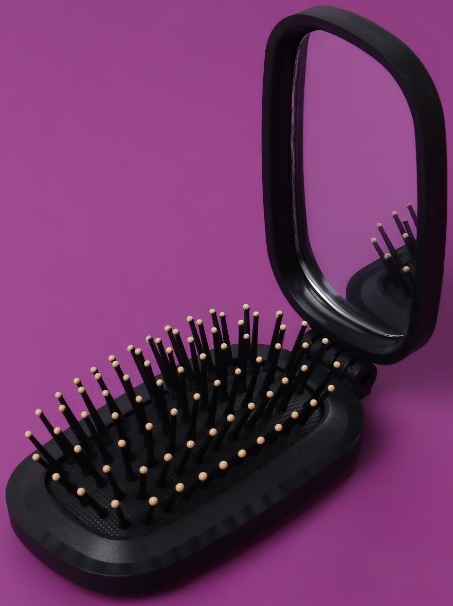 Расчёска массажная, складная, зеркалом, 9,5 × 5,5 см, цвет чёрный