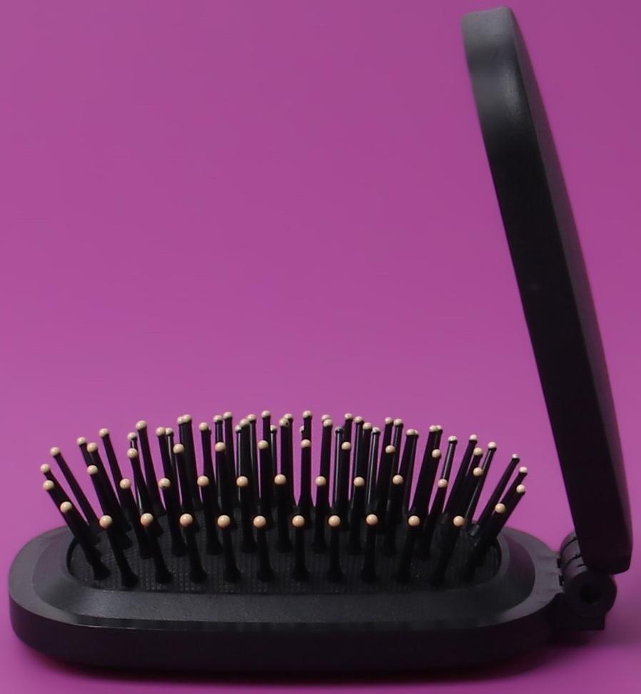 Расчёска массажная, складная, зеркалом, 9,5 × 5,5 см, цвет чёрный