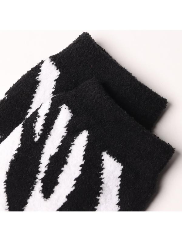 Носки женские махровые «Зебра», цвет чёрный/белый, размер 36-40