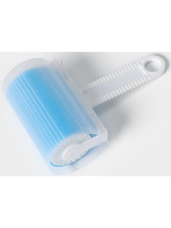 Ролик для чистки одежды в футляре силиконовый, 17×11×6 см, цвет голубой