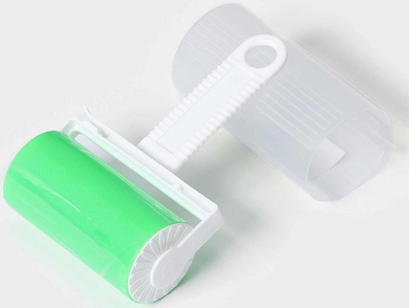 Ролик для чистки одежды в футляре силиконовый, 17×11×6 см, цвет зелёный