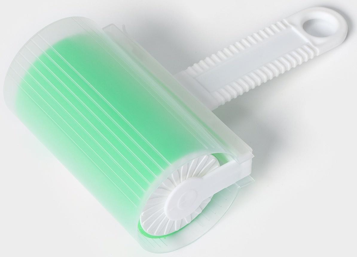 Ролик для чистки одежды в футляре силиконовый, 17×11×6 см, цвет зелёный