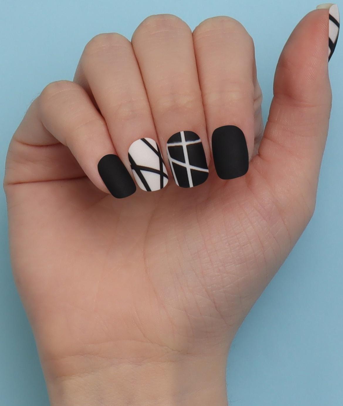 Накладные ногти «Black», 12 шт, с клеевыми пластинами, форма мягкий квадрат, цвет чёрный/белый