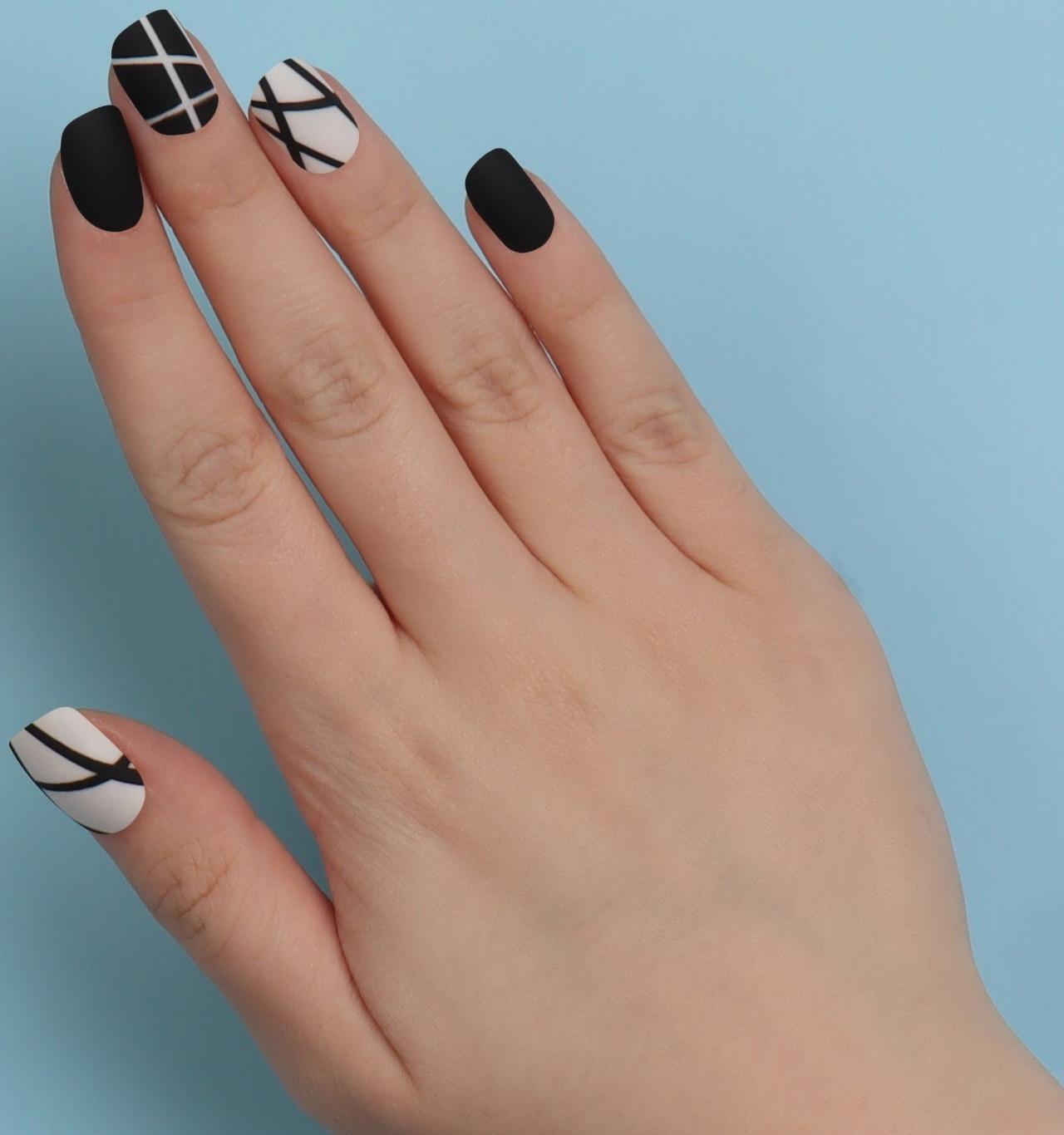 Накладные ногти «Black», 12 шт, с клеевыми пластинами, форма мягкий квадрат, цвет чёрный/белый