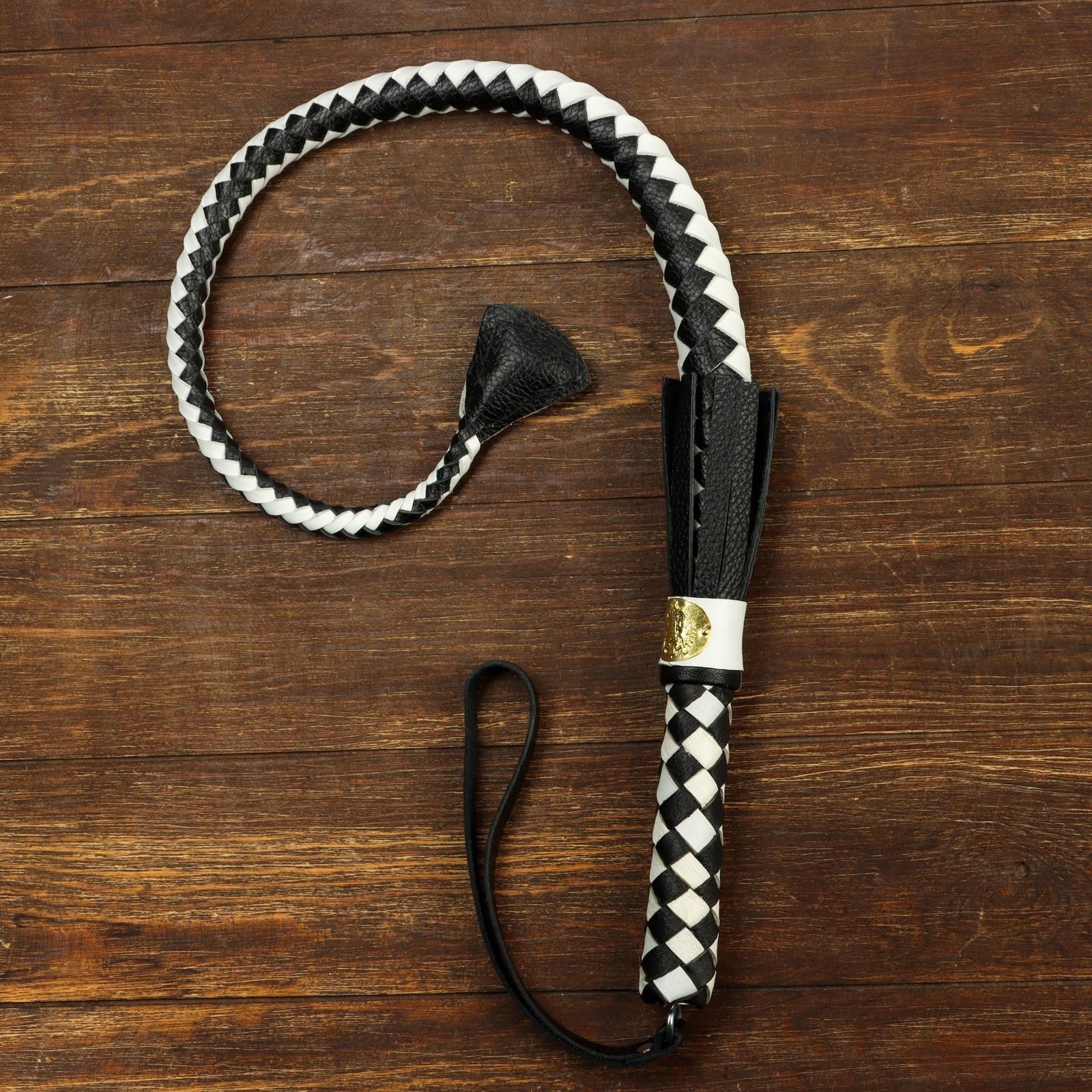 Нагайка пёстрая, натуральная кожа, черно-белая