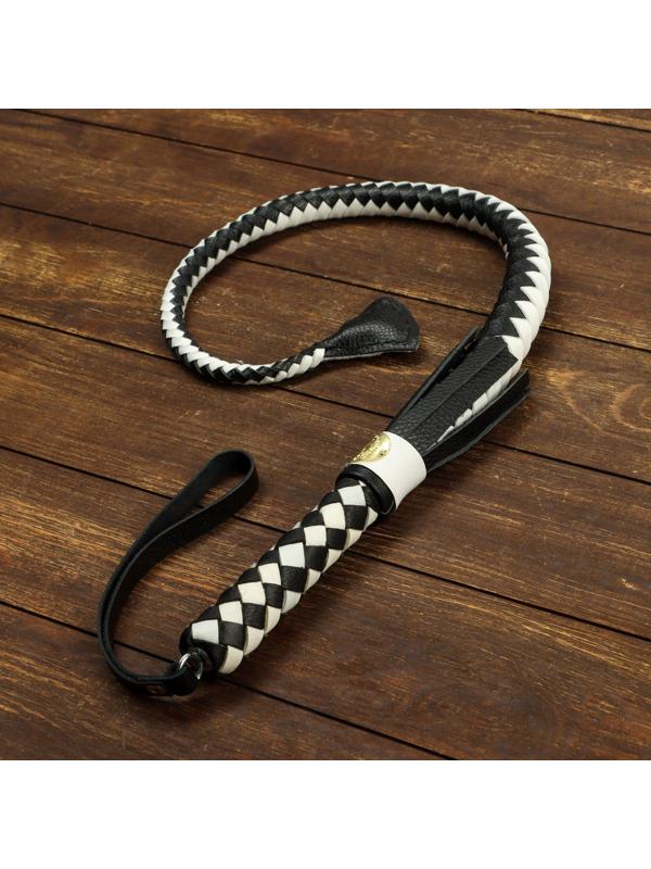 Нагайка пёстрая, натуральная кожа, черно-белая