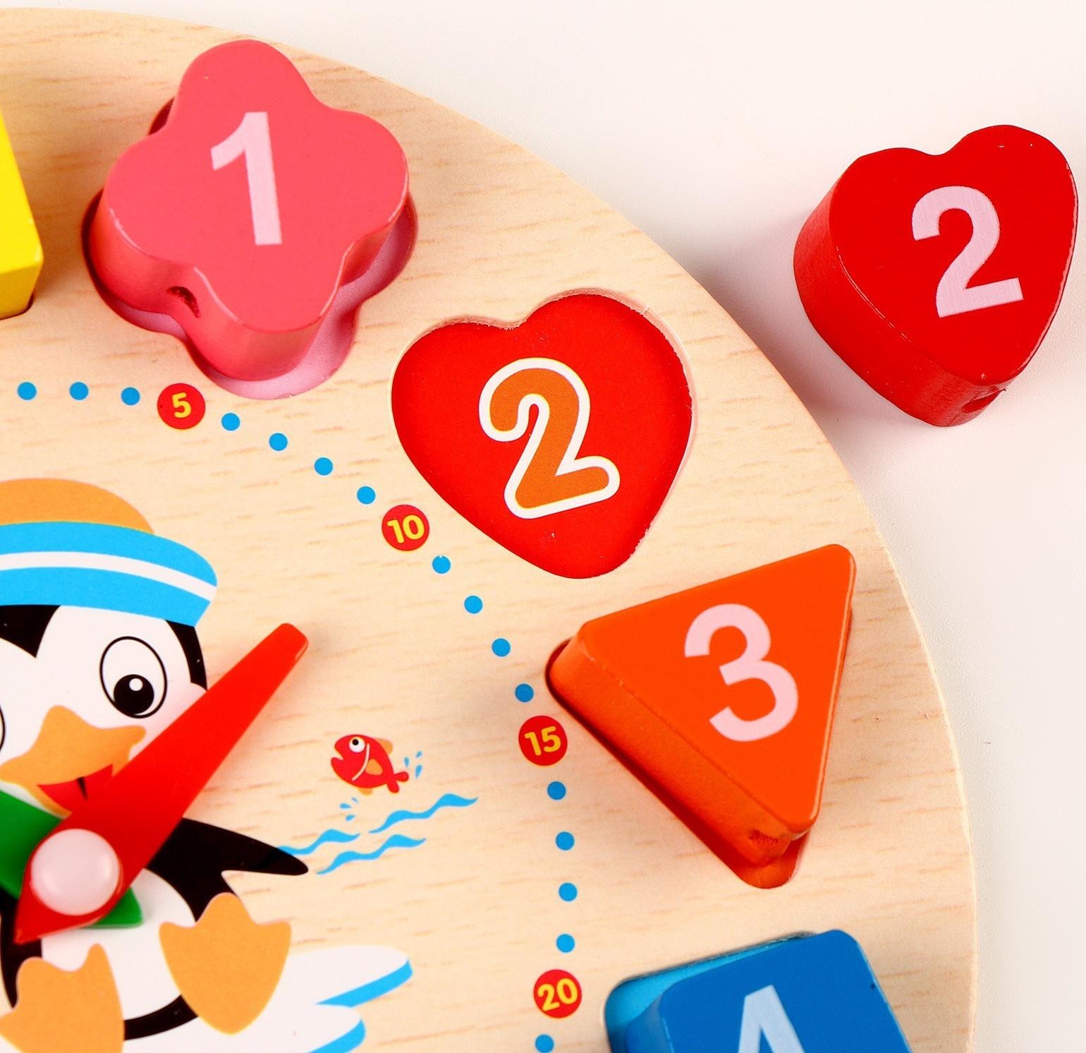 Развивающая игрушка «Часы»