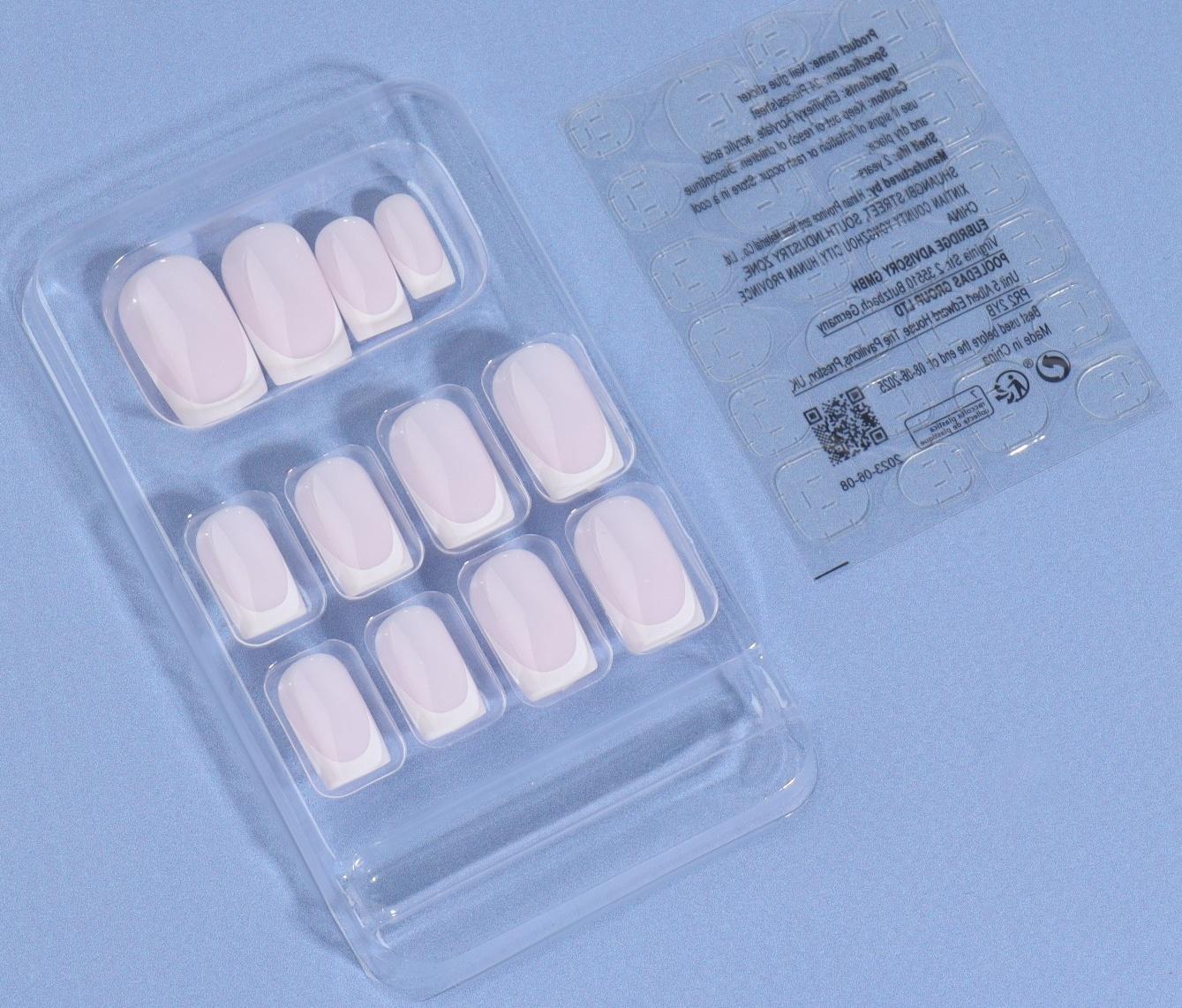 Накладные ногти «Classic French», 24 шт, с клеевыми пластинами, форма мягкий квадрат, цвет нежно-розовый/белый