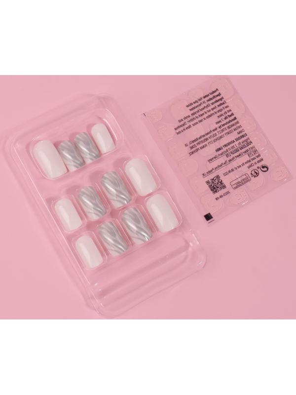 Накладные ногти «Zebra», 24 шт, с клеевыми пластинами, форма мягкий квадрат, цвет белый/серебристый