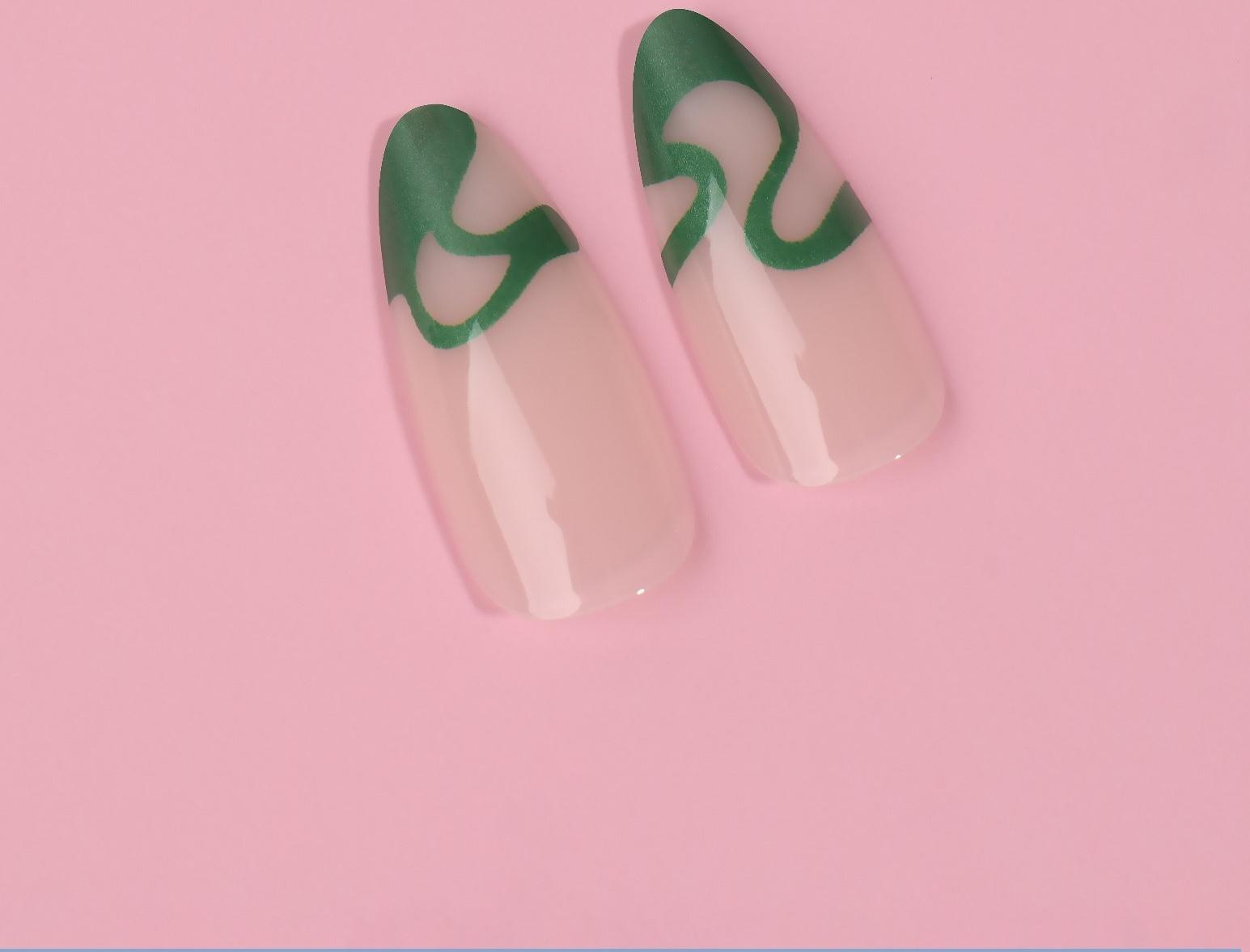 Накладные ногти «Pattern», 24 шт, с клеевыми пластинами, форма миндаль, цвет молочный/зелёный
