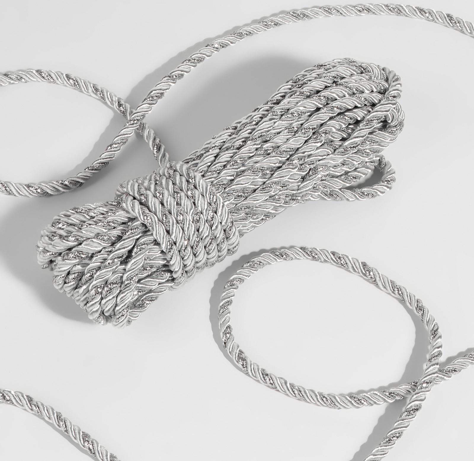 Шнур витой, d = 5 мм, 9 ± 1 м, цвет серебряный