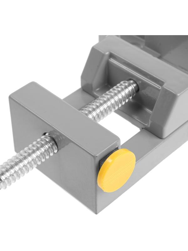 Струбцина угловая усиленная ТУНДРА, металлическая, два зажима, 68 мм