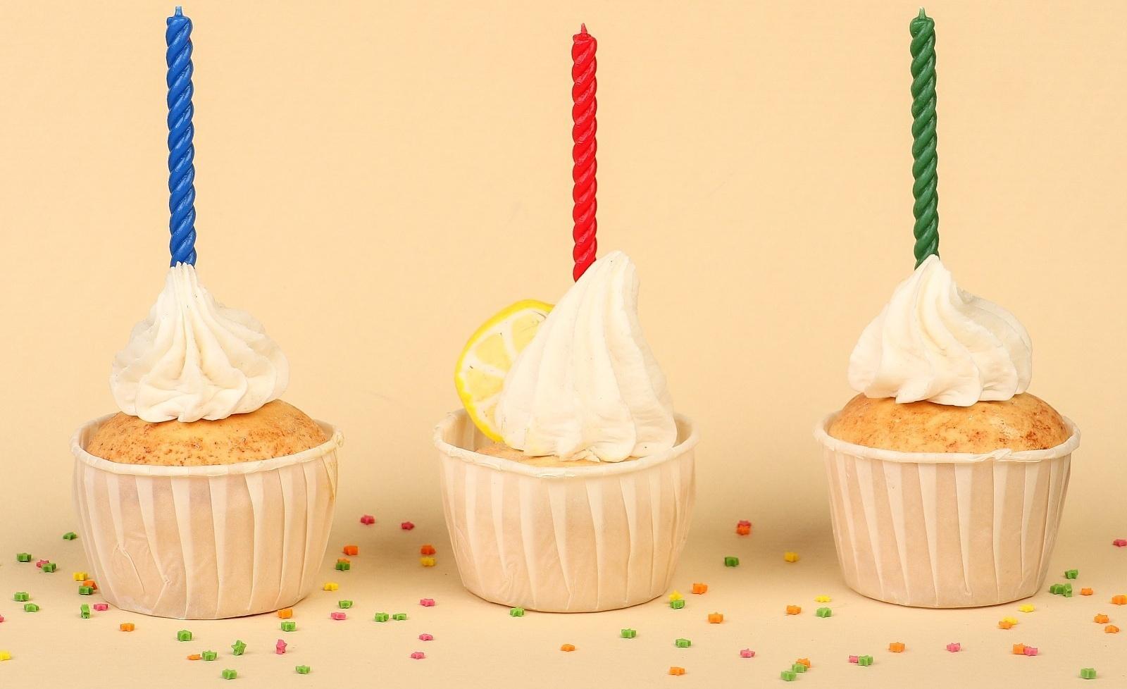 Набор витых свечей в торт 12 шт 