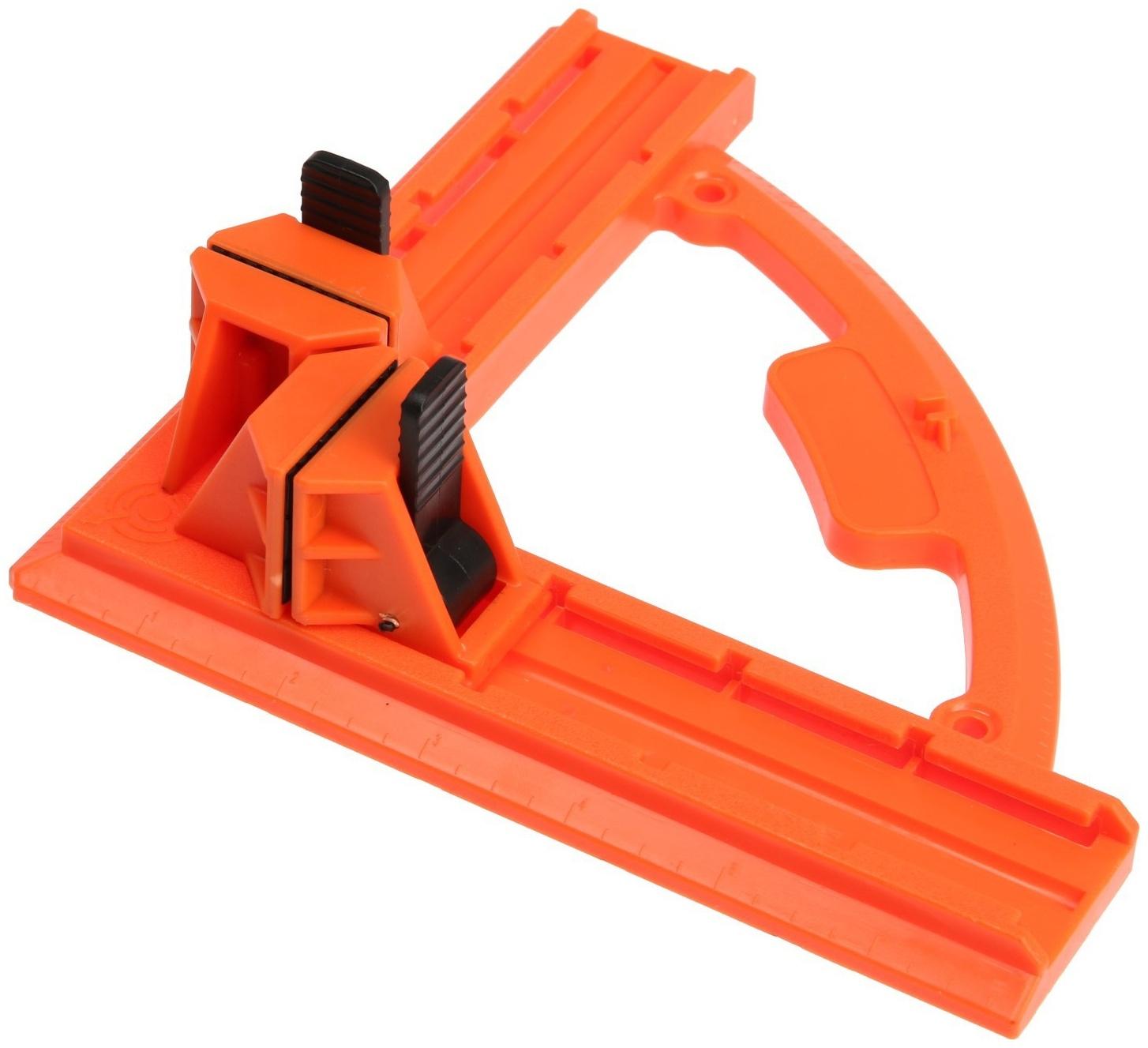 Струбцина угловая ЛОМ, пластиковая, до 90 мм