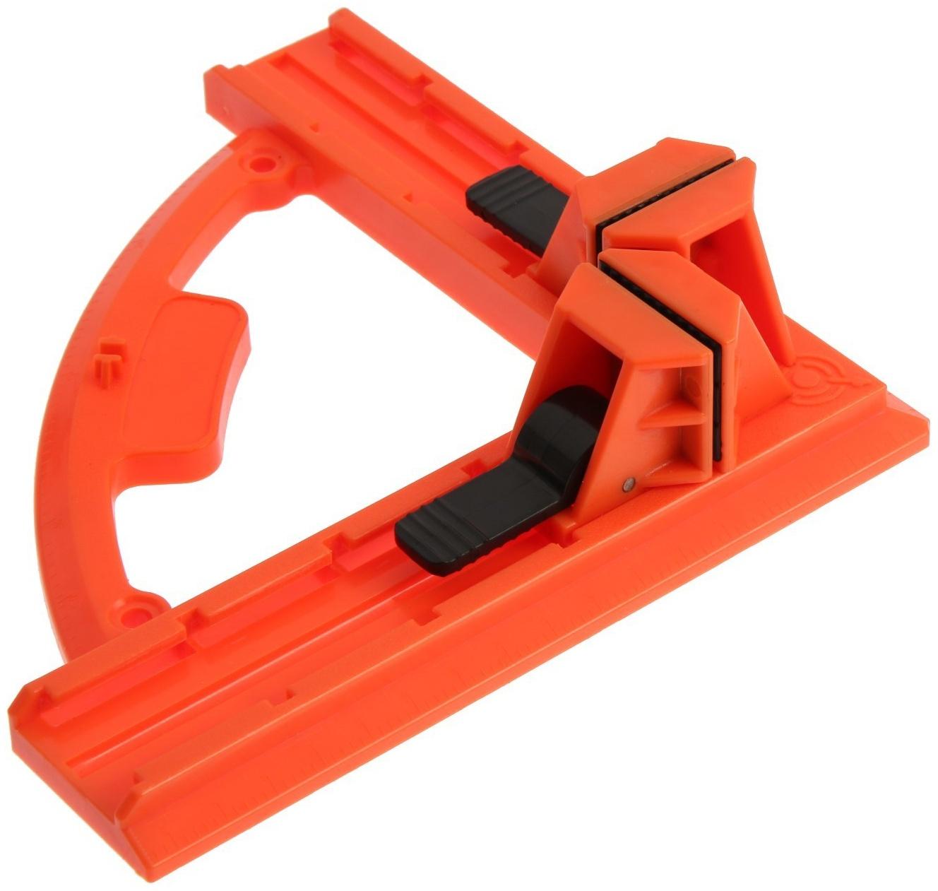 Струбцина угловая ЛОМ, пластиковая, до 90 мм