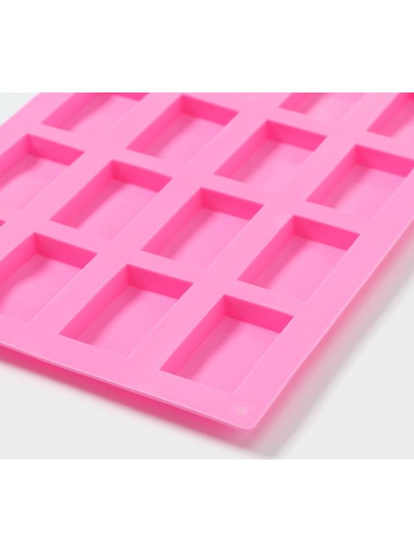Форма силиконовая для шоколада Доляна «Слитки», 20 ячеек, 29×17×1 см (4,6×2,7 см), цвет розовый