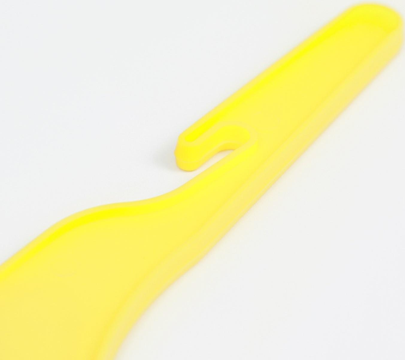 Вешалка для одежды животным, 19 х 14 х 0,4 см, жёлтая