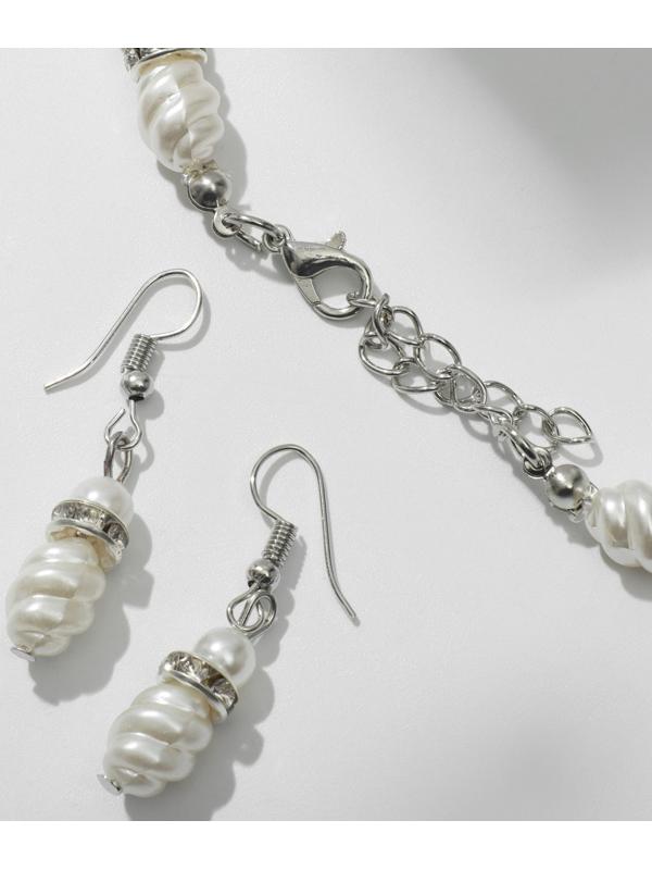 Набор 3 предмета: серьги, бусы, браслет 