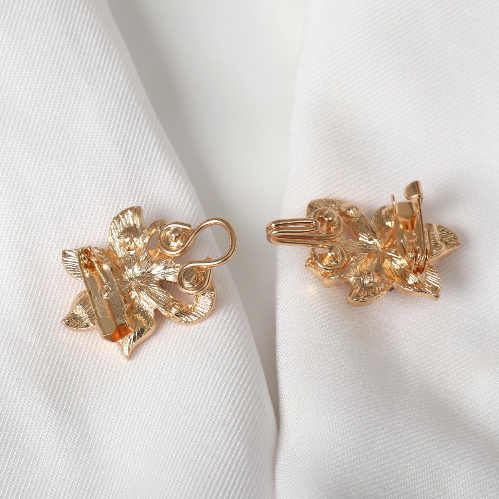 Зажим для кардигана 