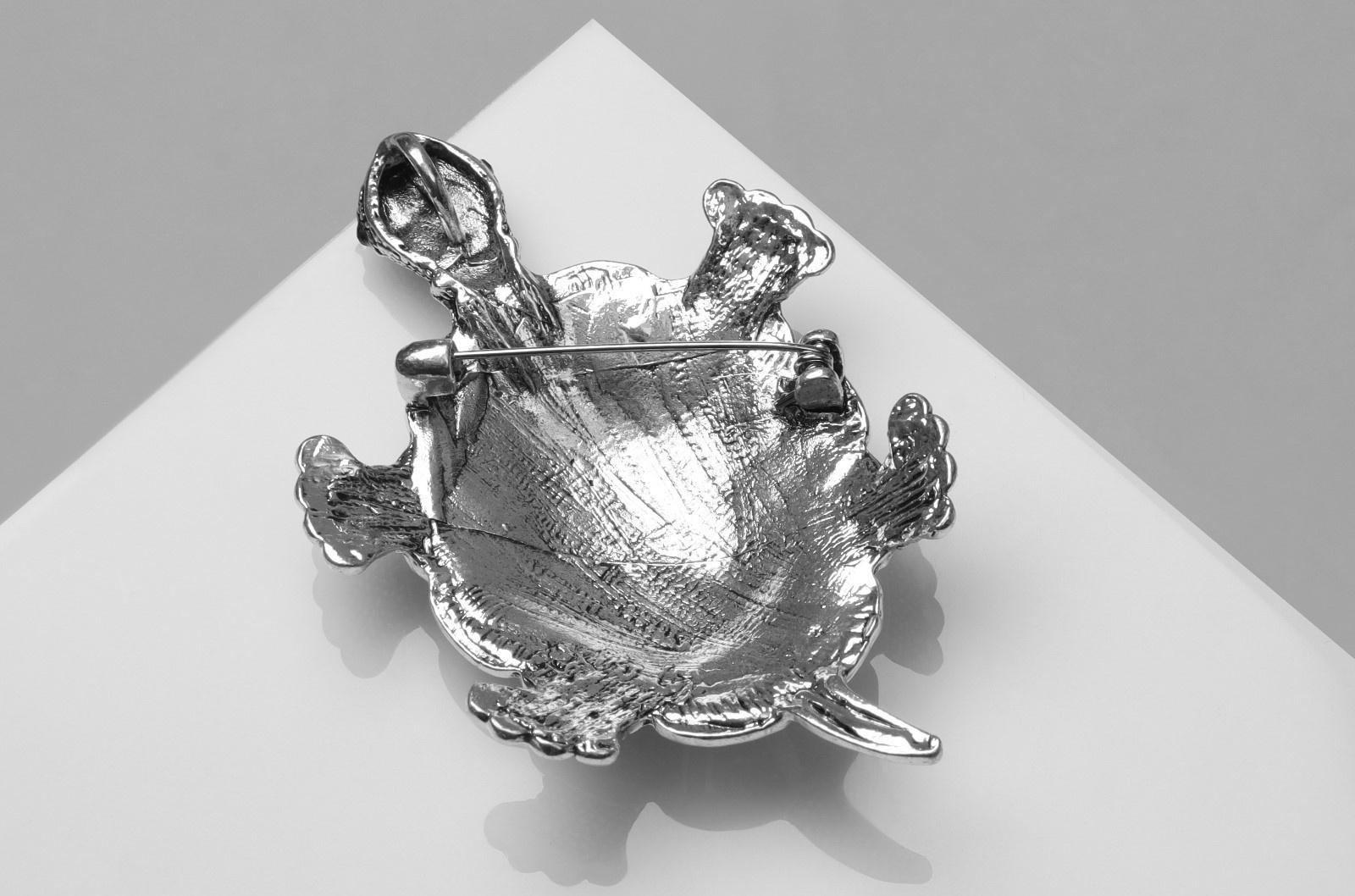 Брошь-кулон 