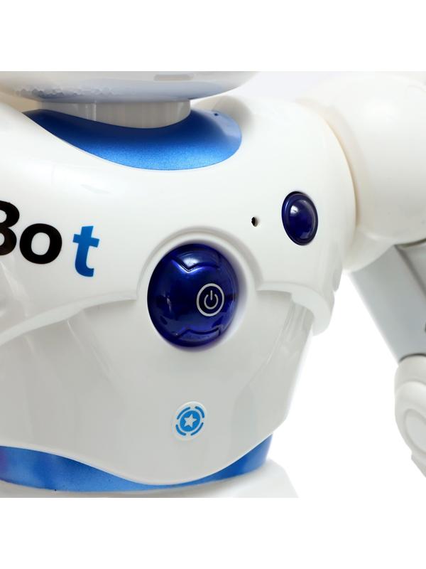 Робот «Карл», на радиоуправлении, интерактивный, световые, звуковые эффекты, работает от аккумулятора