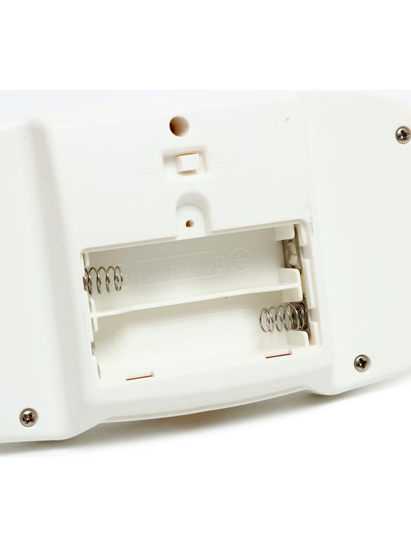 Робот «Карл», на радиоуправлении, интерактивный, световые, звуковые эффекты, работает от аккумулятора