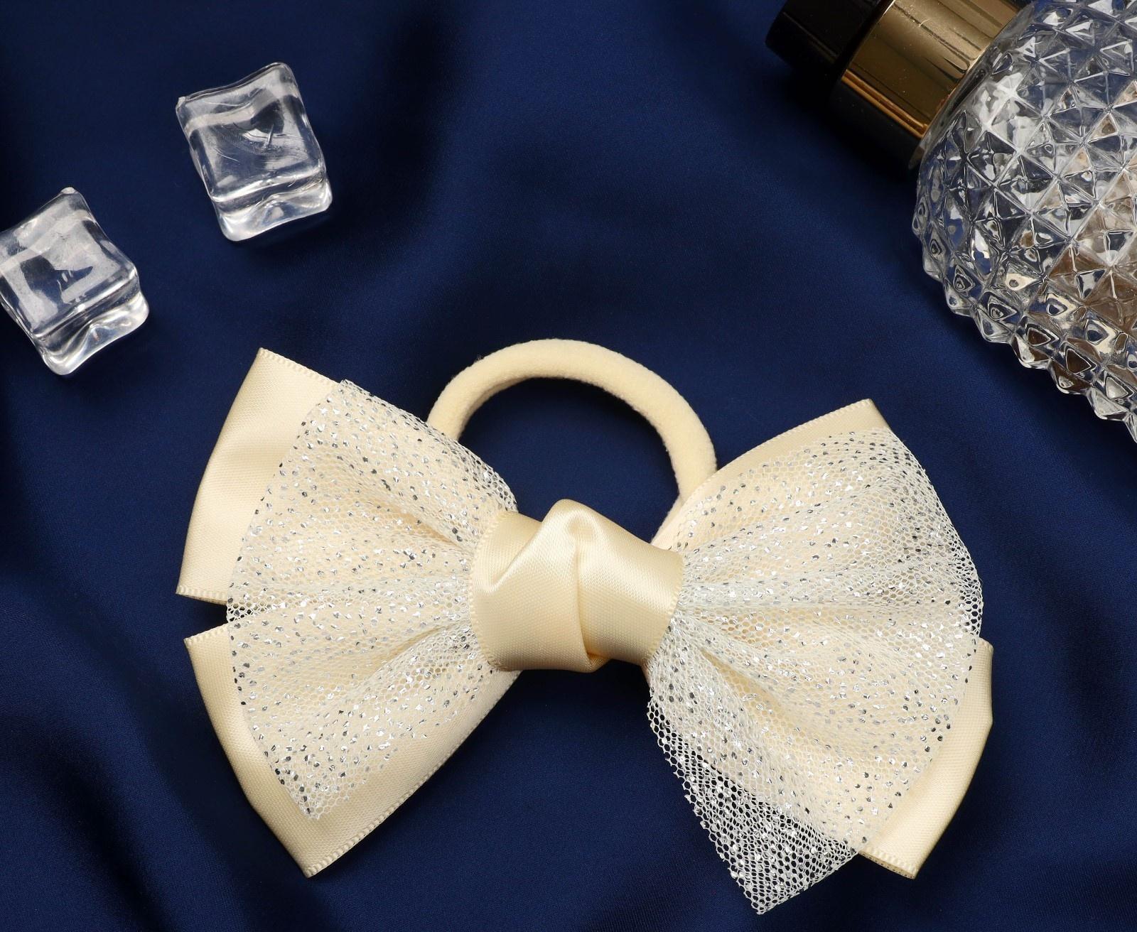 Резинка для волос бант 