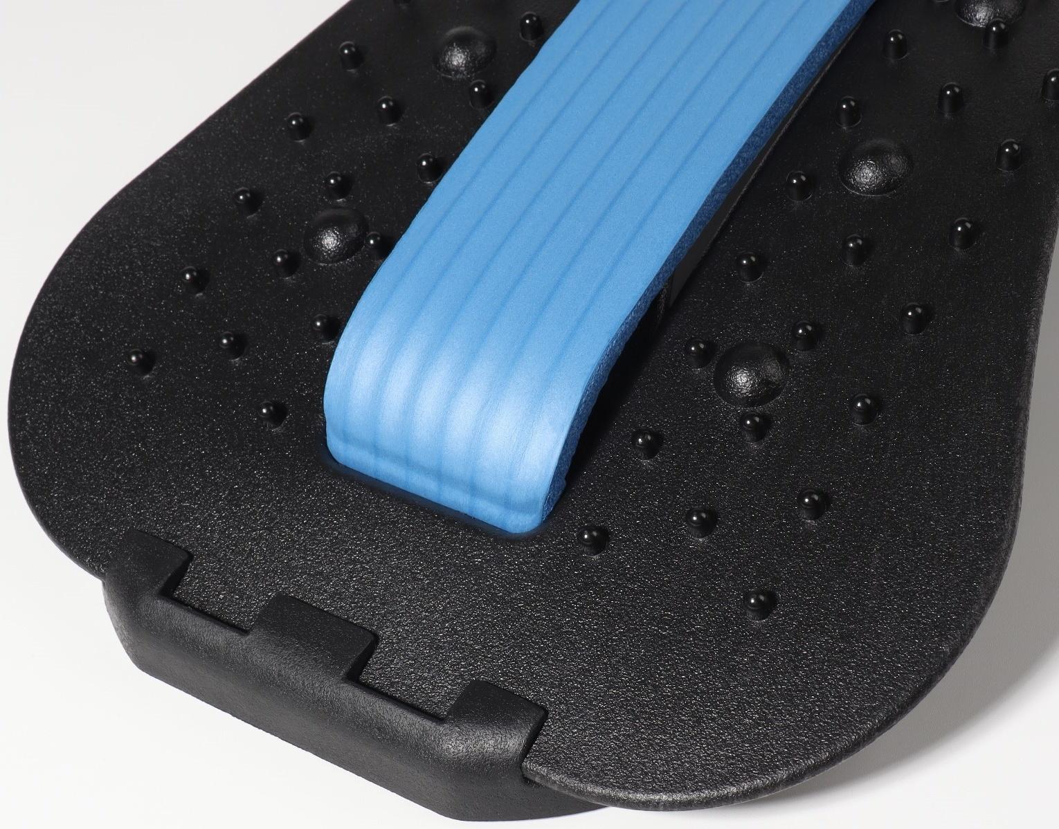 Массажёр для спины, трёхуровневый, с магнитом, 38 × 24,5 см, цвет МИКС