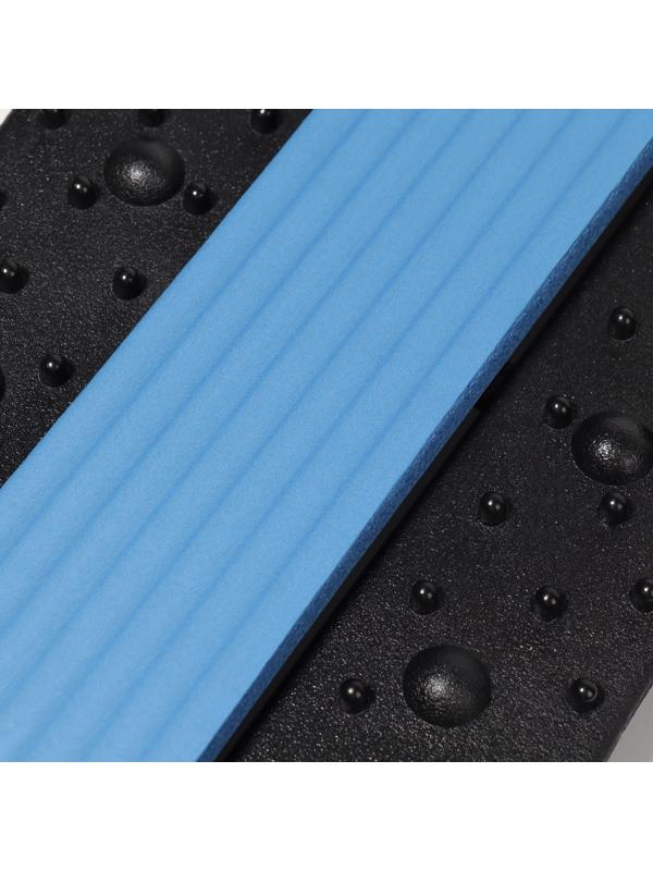 Массажёр для спины, трёхуровневый, с магнитом, 38 × 24,5 см, цвет МИКС