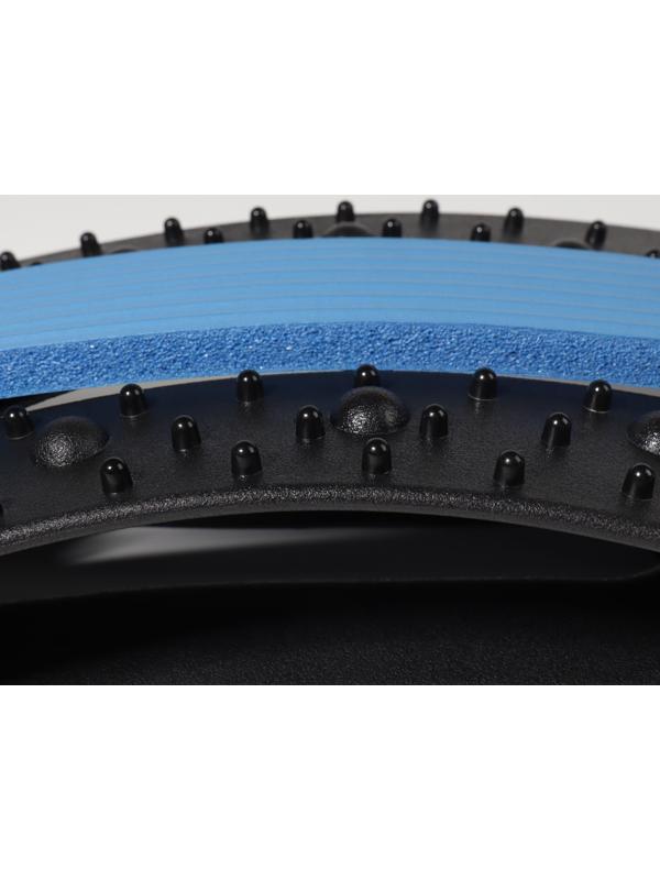 Массажёр для спины, трёхуровневый, с магнитом, 38 × 24,5 см, цвет МИКС