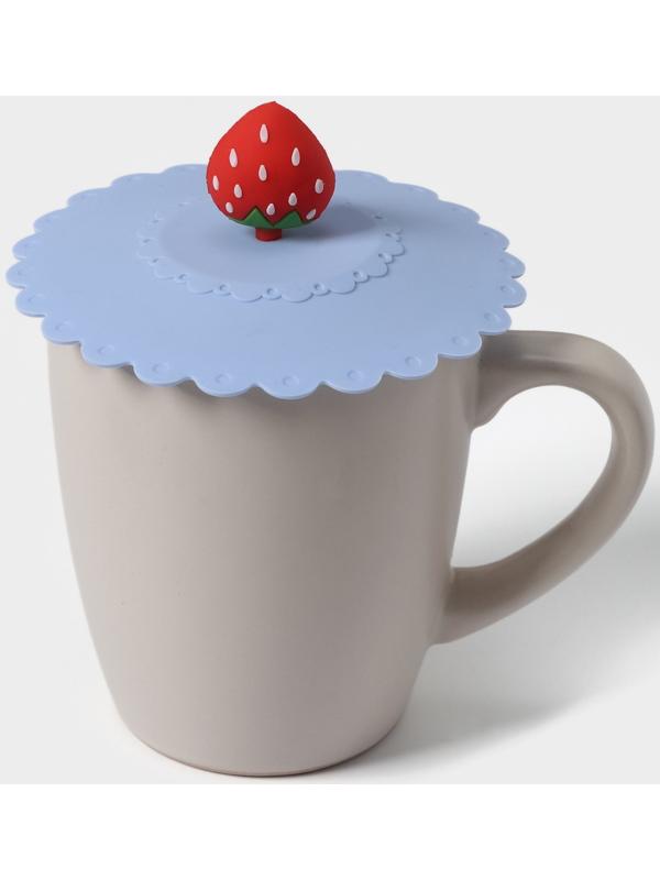 Крышка-непроливайка силиконовая Доляна «Клубничка», d=11 см, цвет васильковый