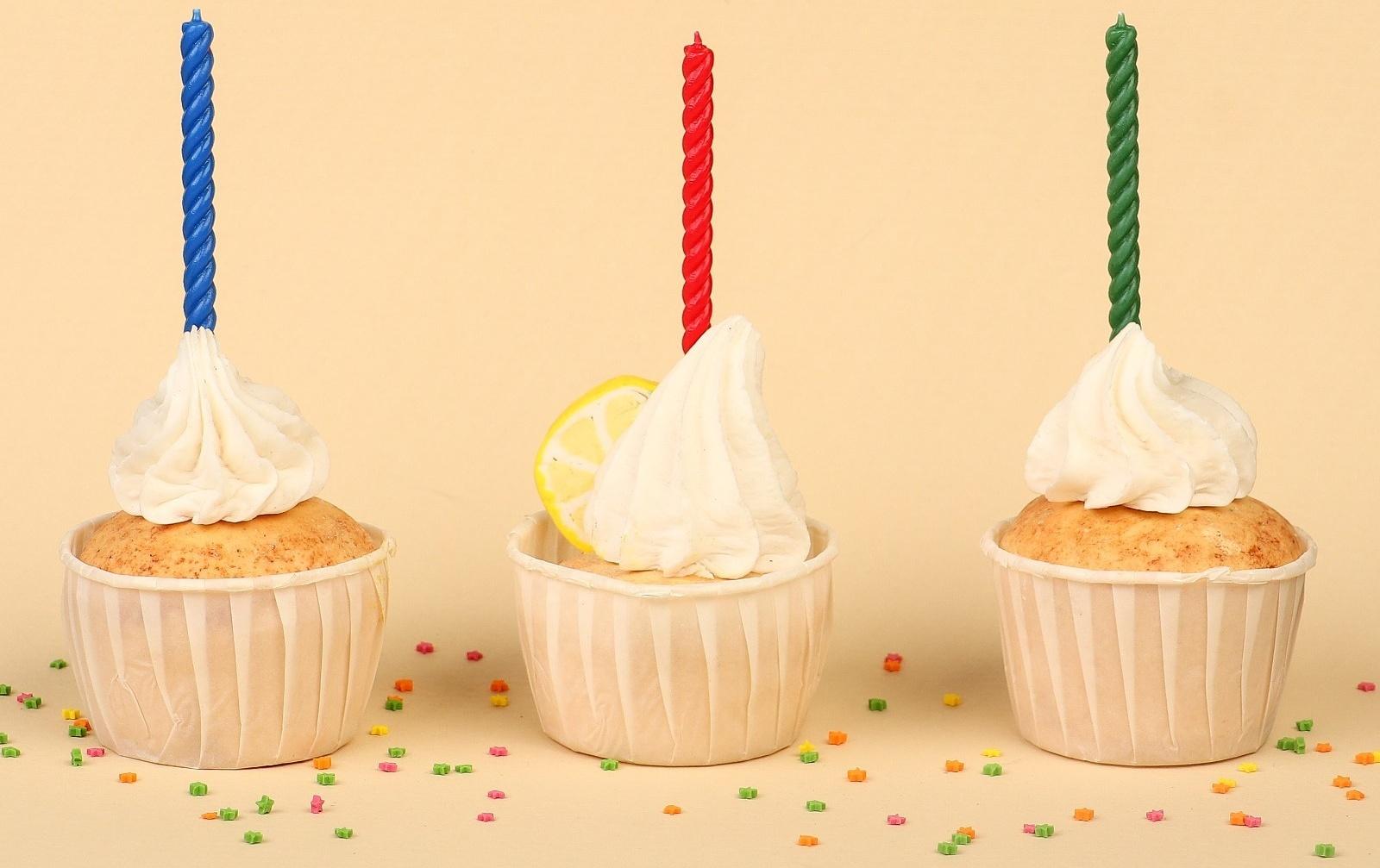 Набор витых свечей в торт 12 шт 