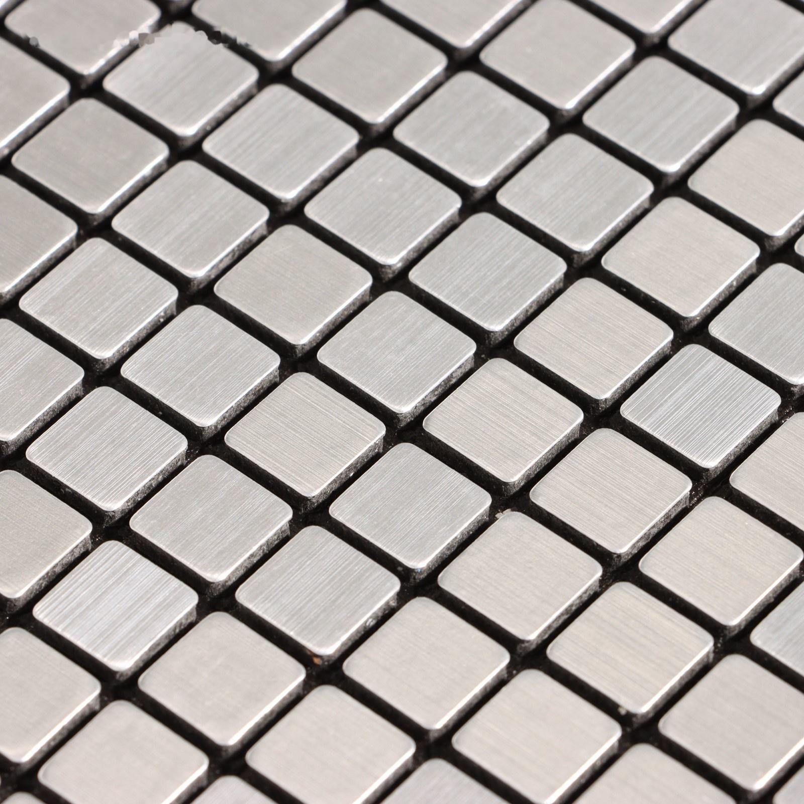 Панель самоклеящаяся 30*30см мозайка клетка серебристая