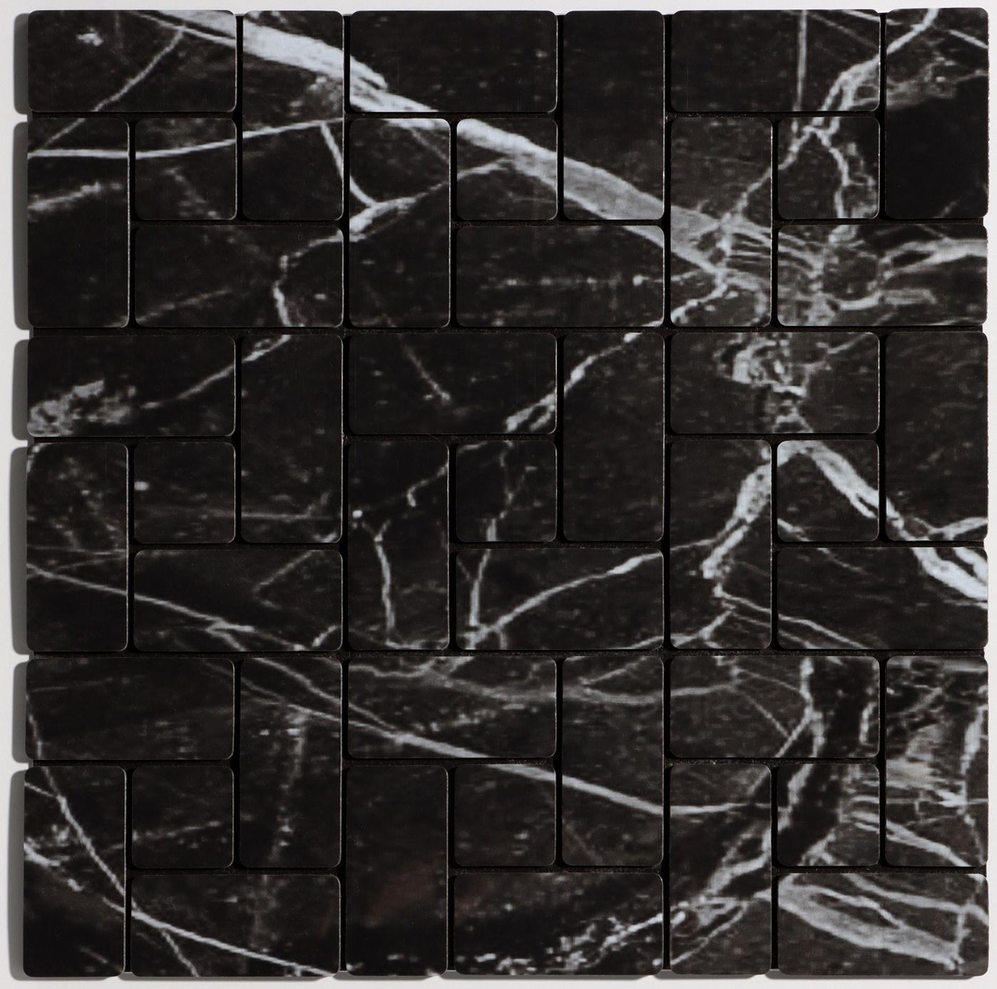 Панель самоклеящаяся 30*30см мягкая, клетка черная