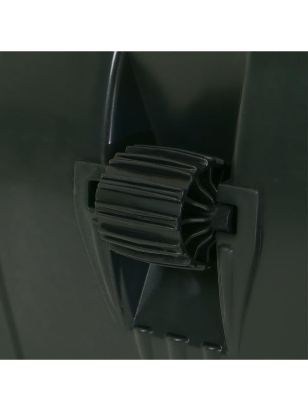 Движок пластиковый, на колёсах, размер ковша 43 × 75 см, металлическая планка, с быстросъёмной ручкой, чёрный