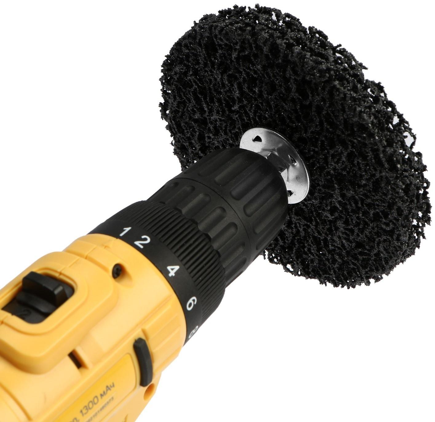 Круг коралловый по металлу ТУНДРА, для шлифовки и полировки, М8, 115 мм, с адаптером